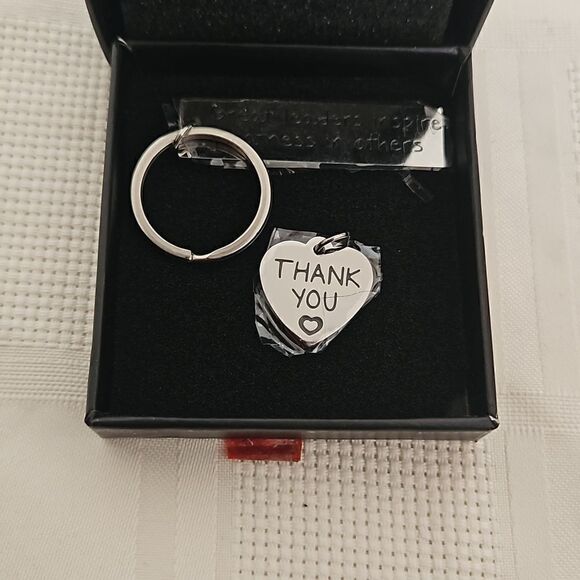 Fleure Esme Heart Friendship Keychain Silver - Picture 8 of 16